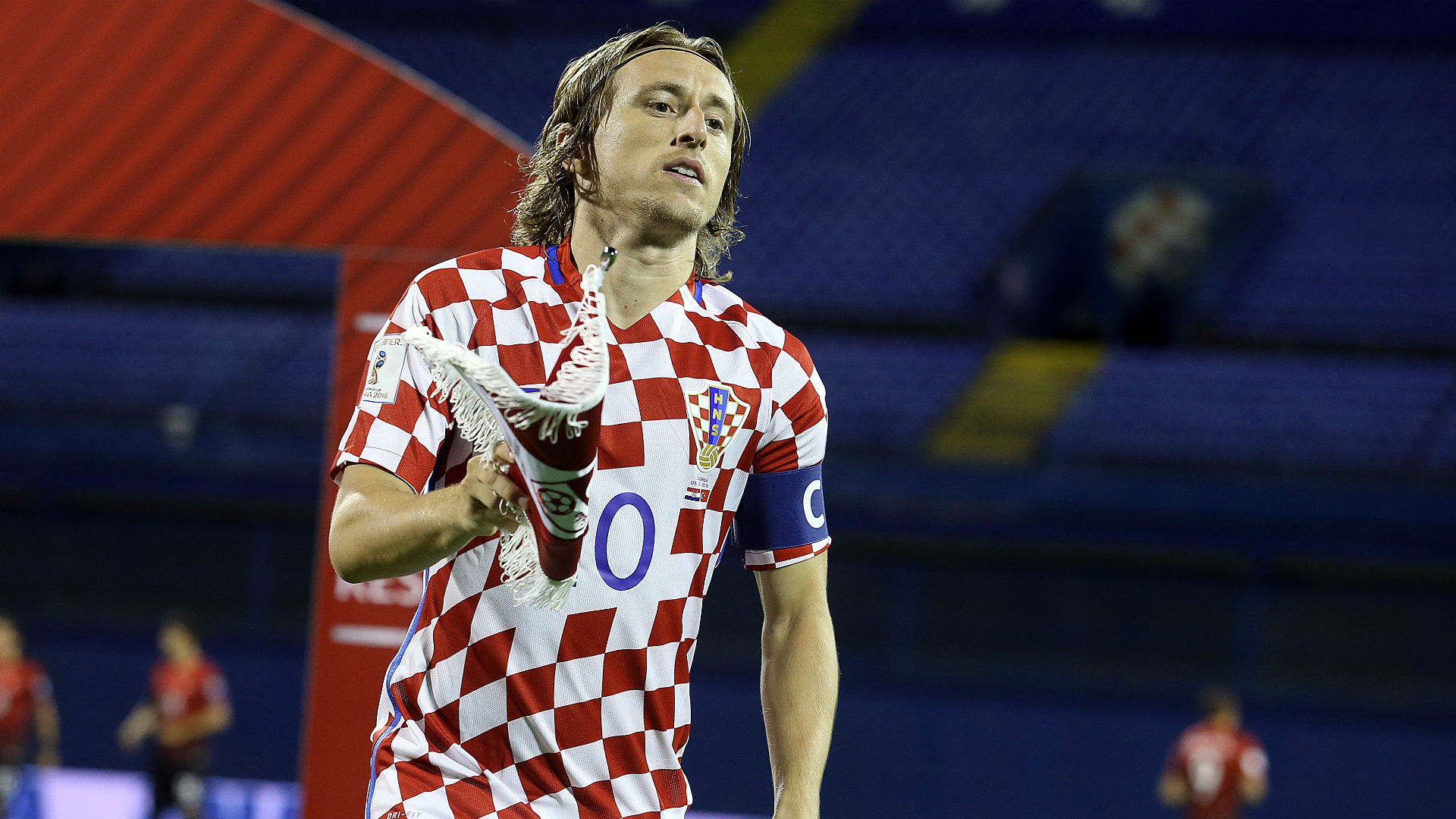 ATP卡塔尔网球公开赛｜ 阿尔卡拉斯意外出局 莱赫奇卡上演屠龙记